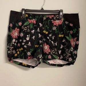 Old Navy Side Panel Maternity Shorts